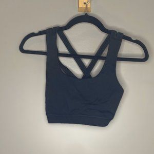 Lululemon sports bra size 6